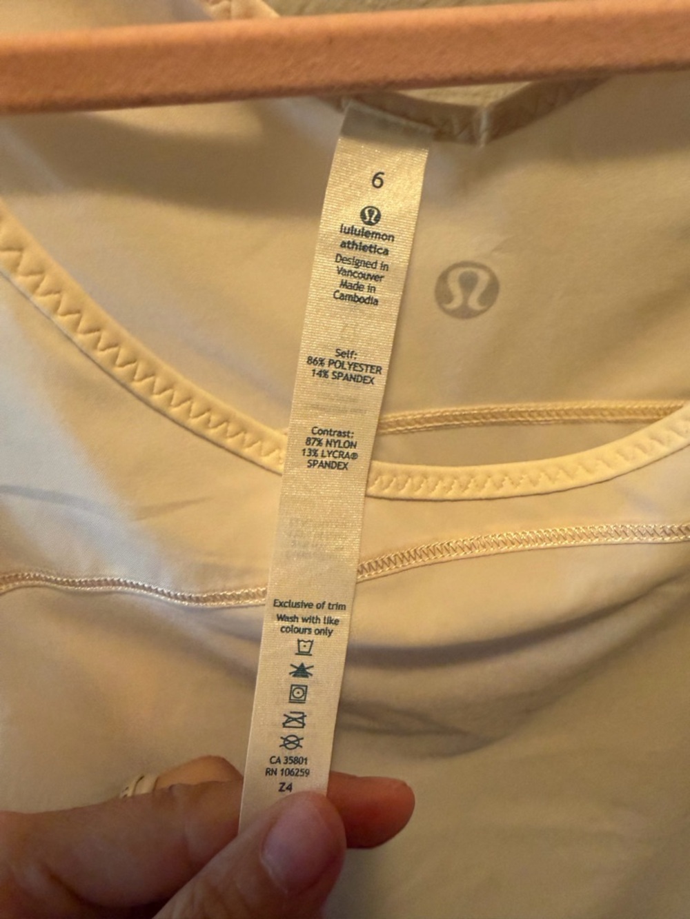 NWT lululemon run split singlet - Picture 9 of 9